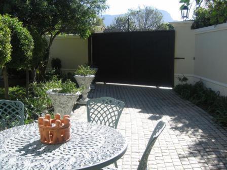 Guest house Navona Constantia Guest 4*